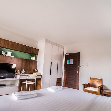 Central Place Serviced Apartment Chonburi Buitenkant foto